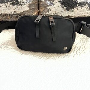 lululemon athletica Black Funny Pack